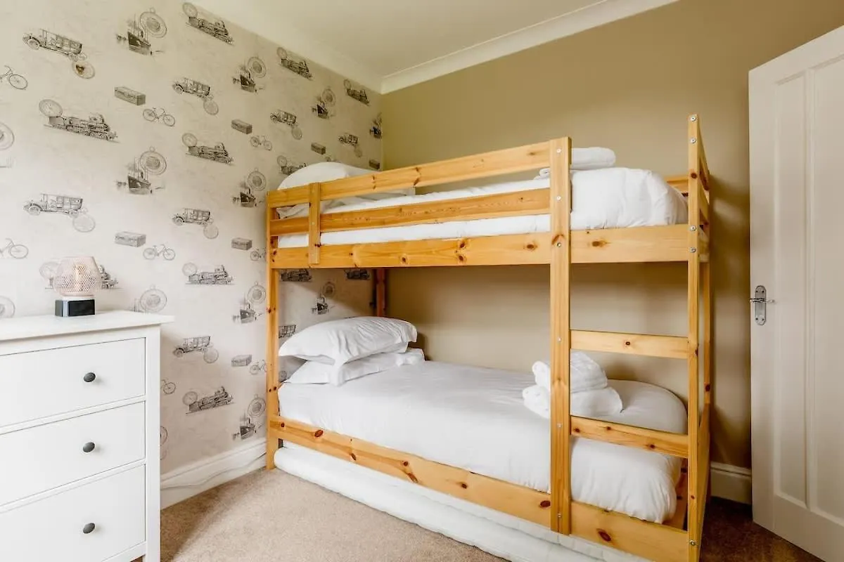 Cobalt Cove Villa Poole Holiday home